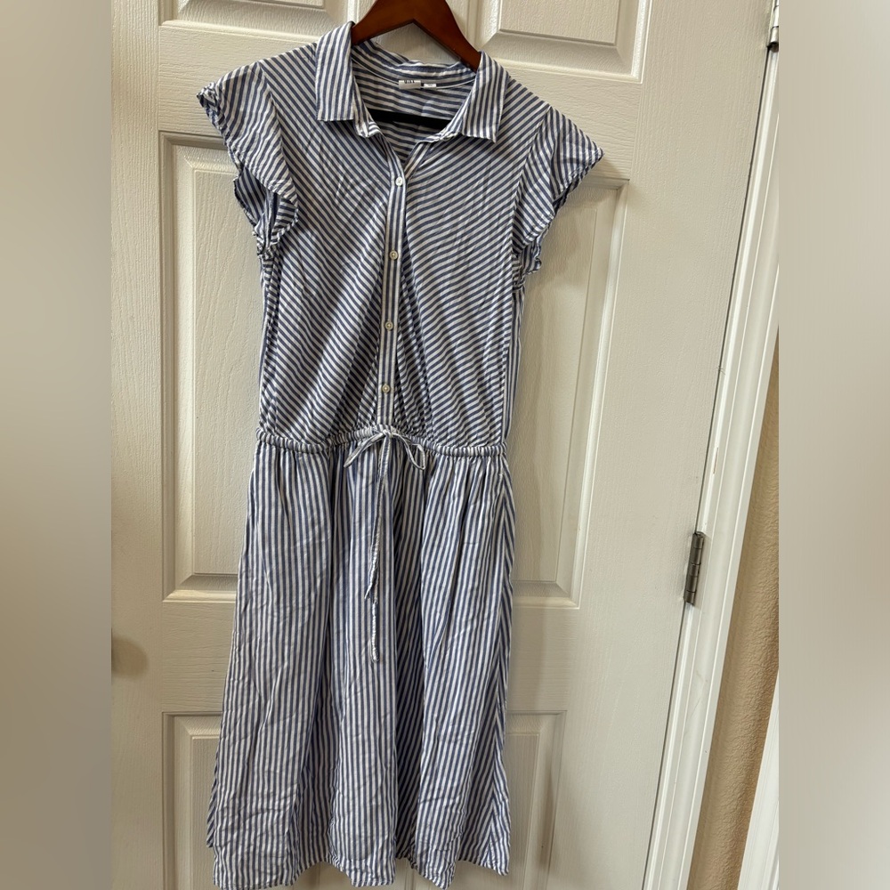 Classic Blue & White Striped Flayed Short Sleeved Light Weight Summer Dress SzS